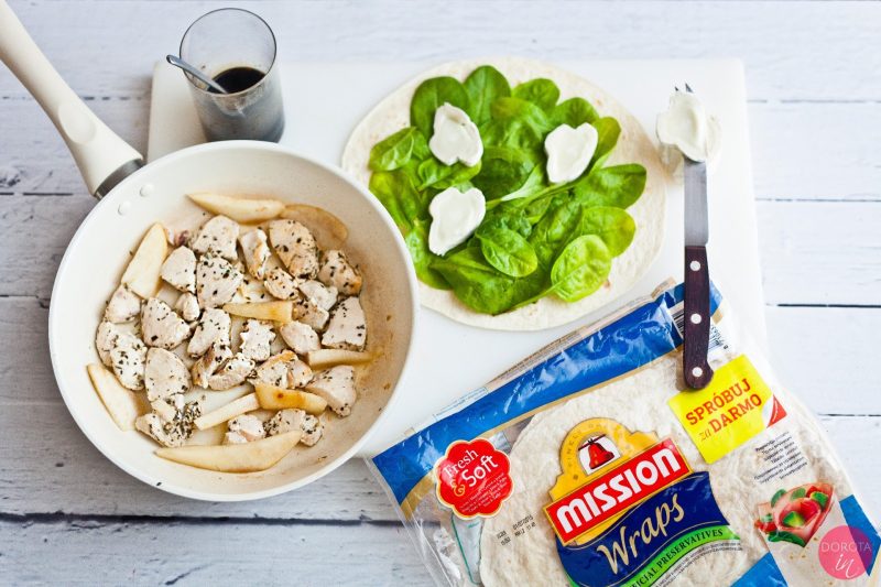 Wrapy z kurczakiem, szpinakiem i serem kozim - przepis - krok 6