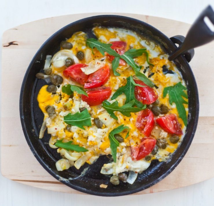 Jajecznica z pomidorami