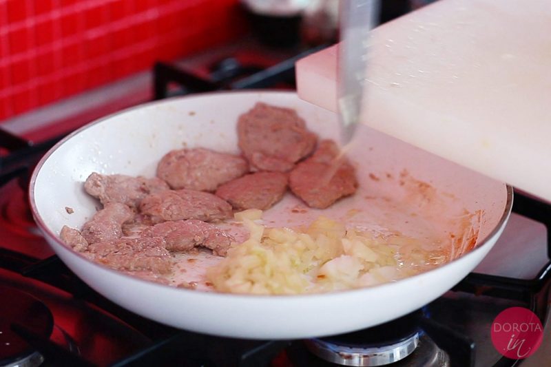 Polędwiczki z sosem grzybowym - przepis - krok 3