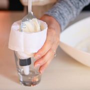 Jak napełnić rękaw cukierniczy