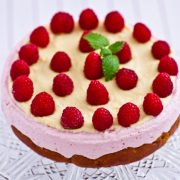 Sernik malinowy na zimno