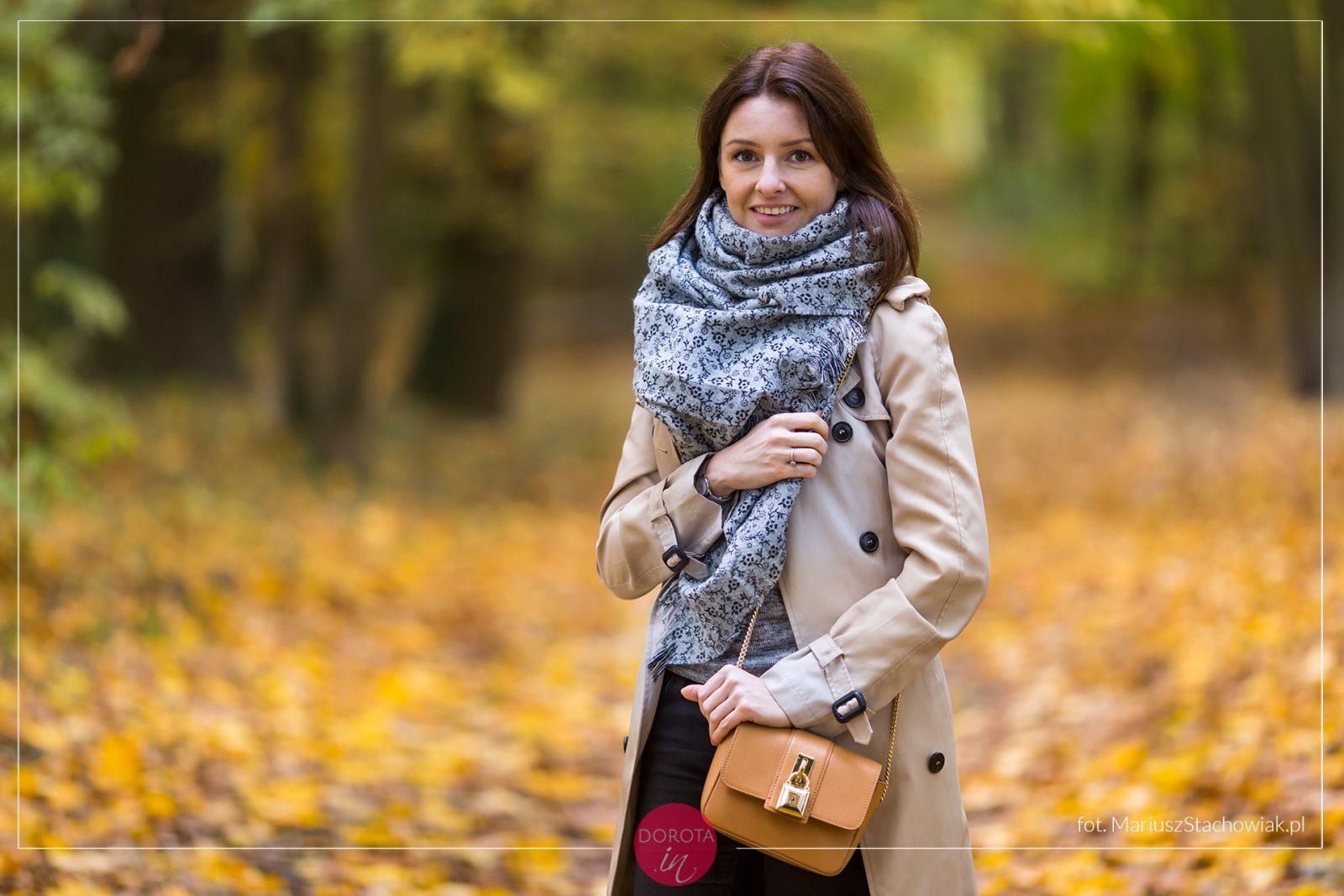 Jesienna stylizacja - beżowy trencz