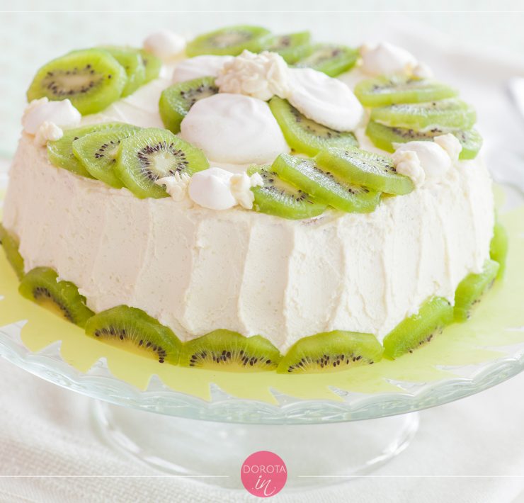 Tort z kiwi