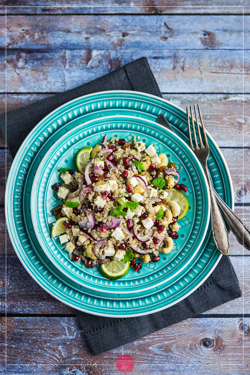 Sałatka z komosy ryżowej z granatem