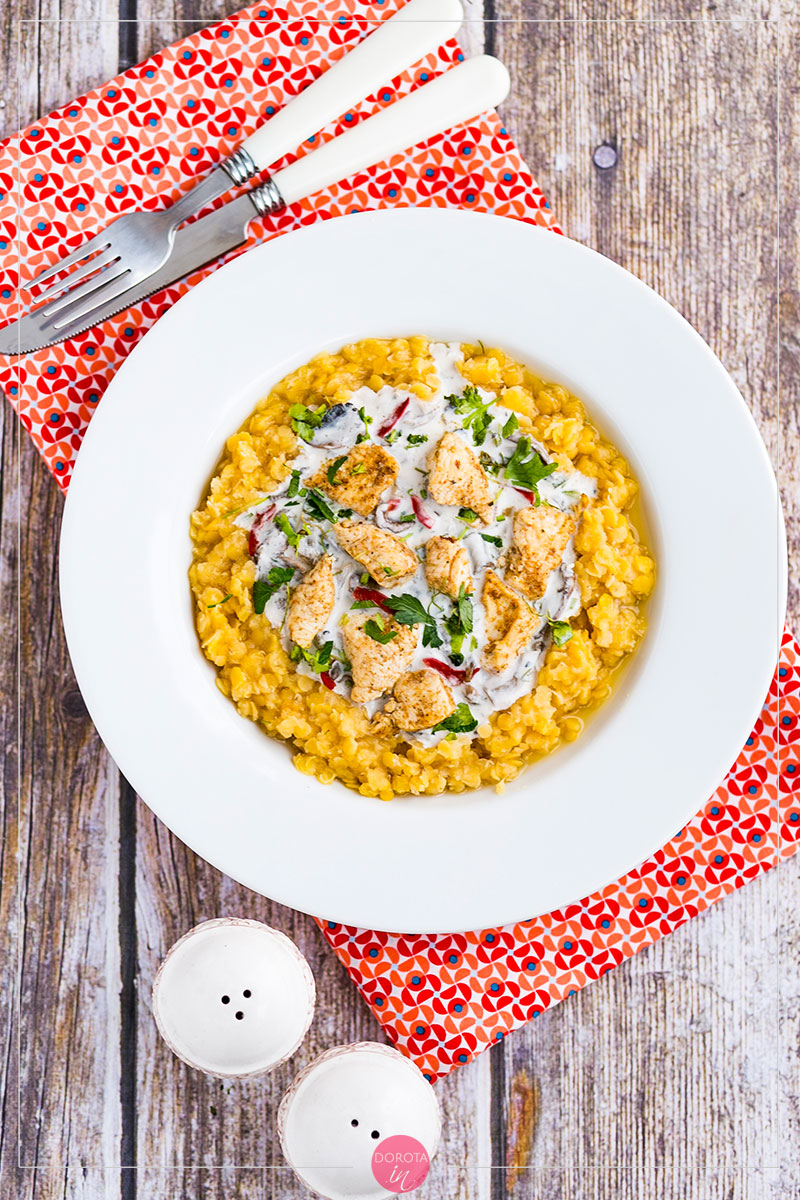 Kurczak z sosem pieczarkowym