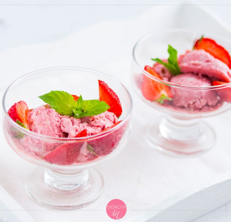 Lody truskawkowe bez cukru