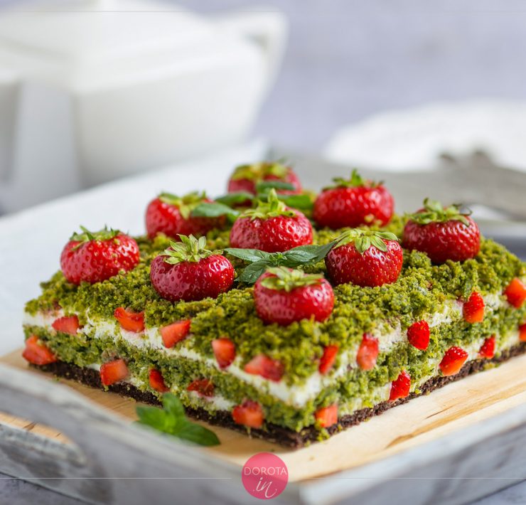 Ciasto truskawkowe pole
