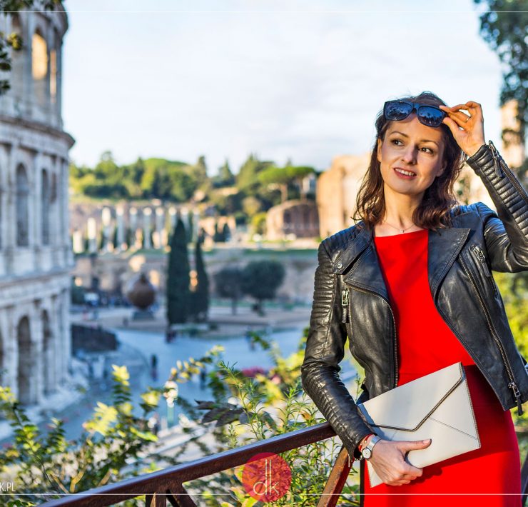 Czerwona sukienka - stylizacja z Rzymu