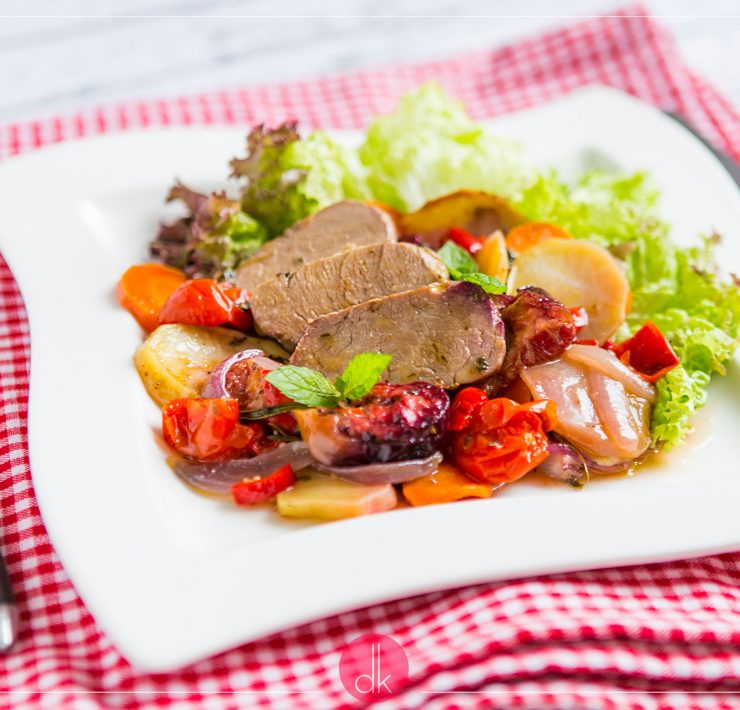 Polędwiczki pieczone ze śliwkami