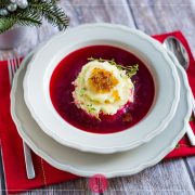 Czerwony barszcz na zakwasie