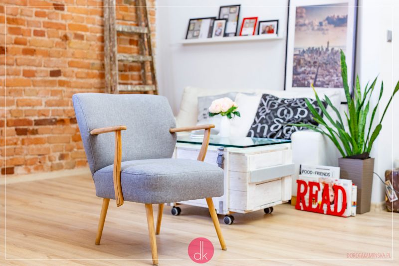 Fotel klubowy PRL po renowacji