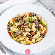 Makaron z pieczarkami