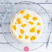 Sernik z musem z mango