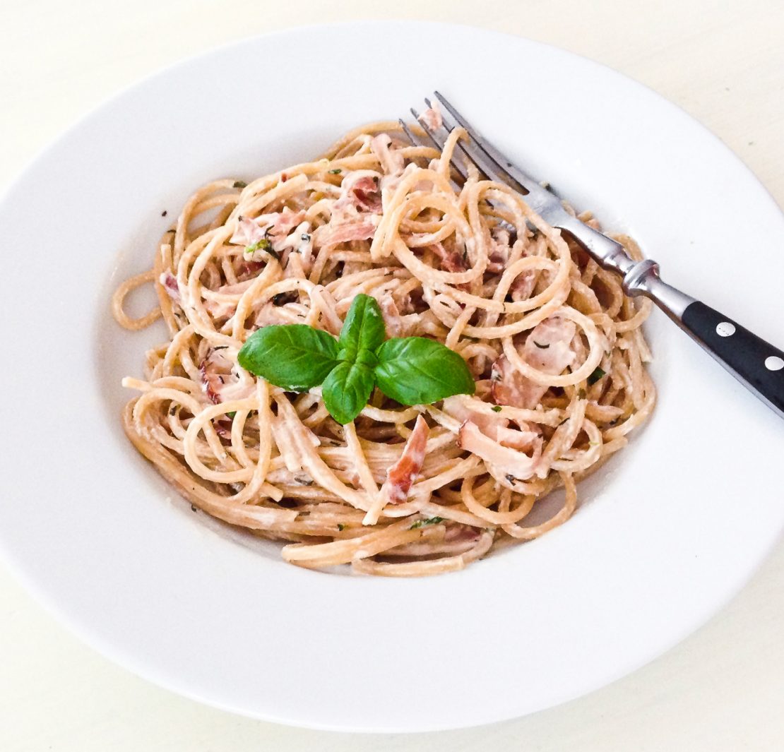 Makaron z szynką i mascarpone