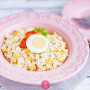 Sałatka z ryżu z łososiem