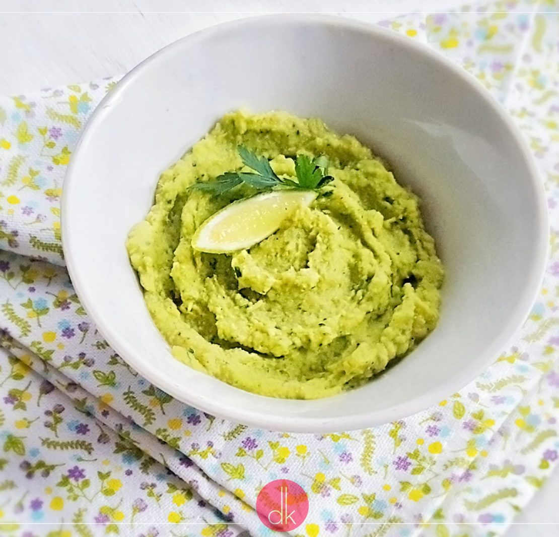 Hummus z natką pietruszki