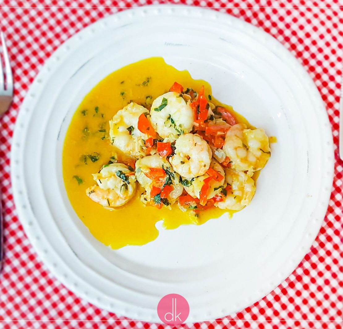 Krewetki z winem i natką pietruszki