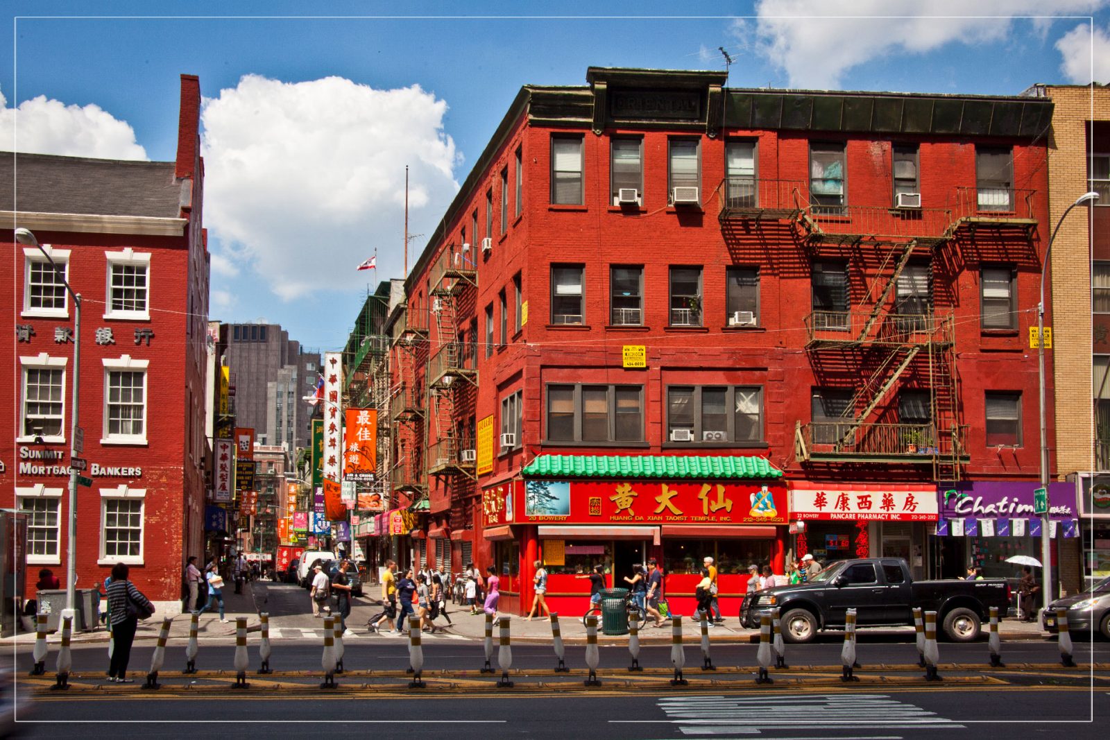 Skrzyżowanie Pell Street i Bayard Street