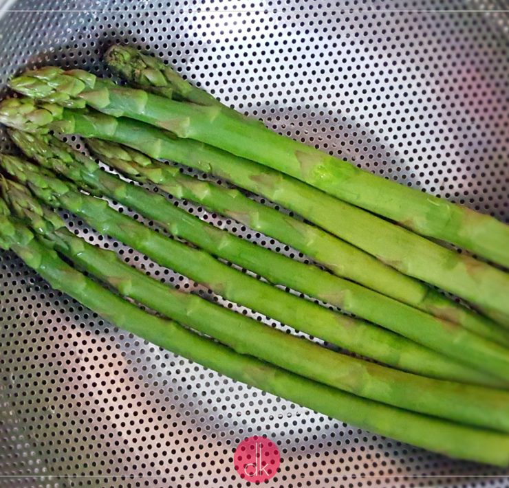 Szparagi na parze