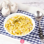 Zasmażana młoda kapusta