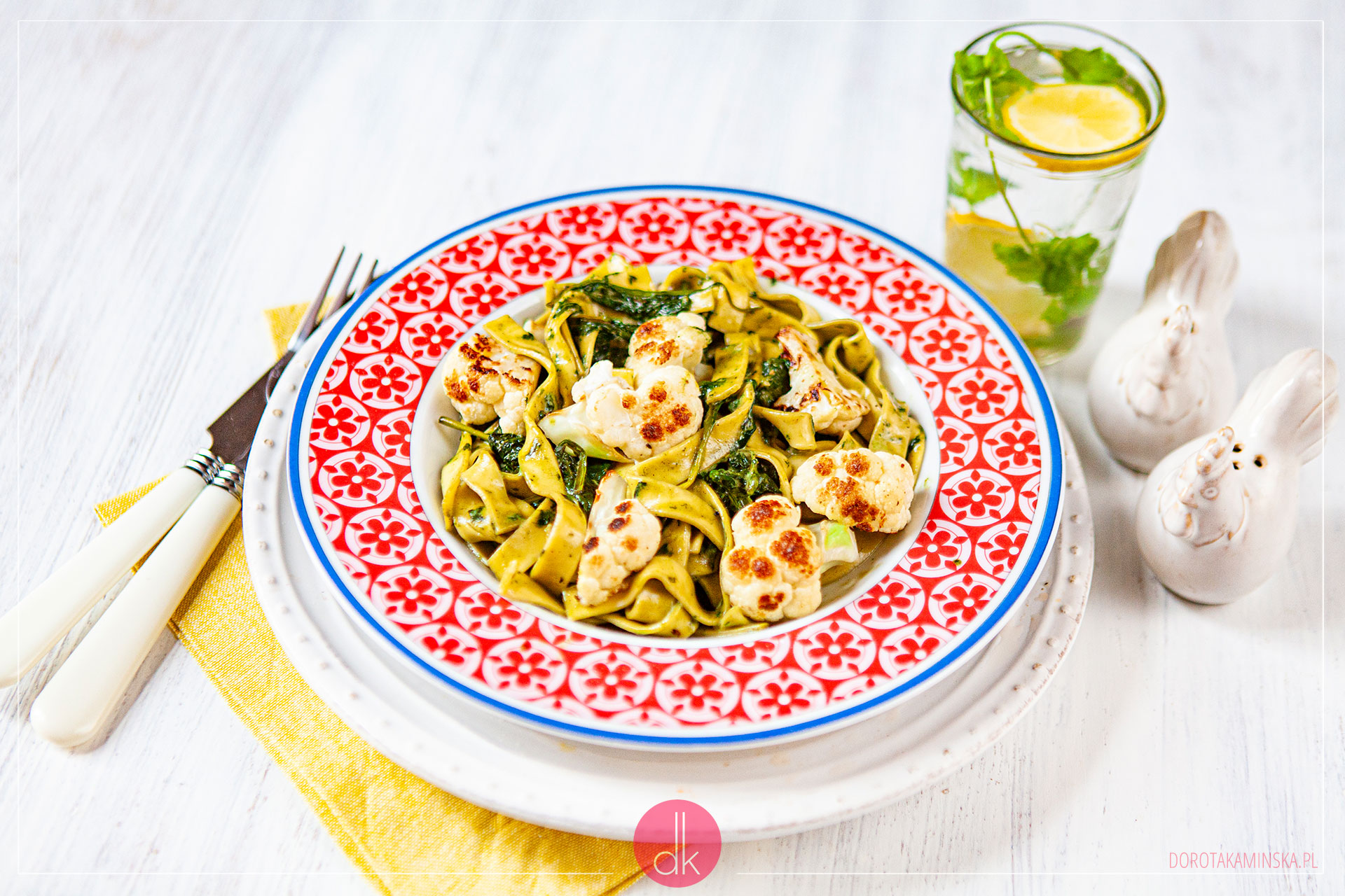 Makaron z kalafiorem i szpinakiem