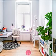 Pokój do pracy - domowe biuro soft loft - minimalistyczny styl
