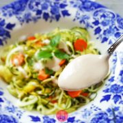 Sos z orzeszków ziemnych